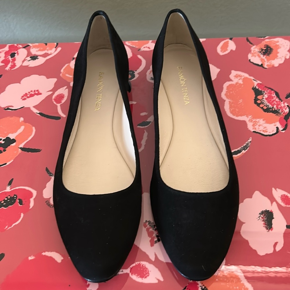Ramon Tenza Black Suede Ballet Flat NIB Sz 9